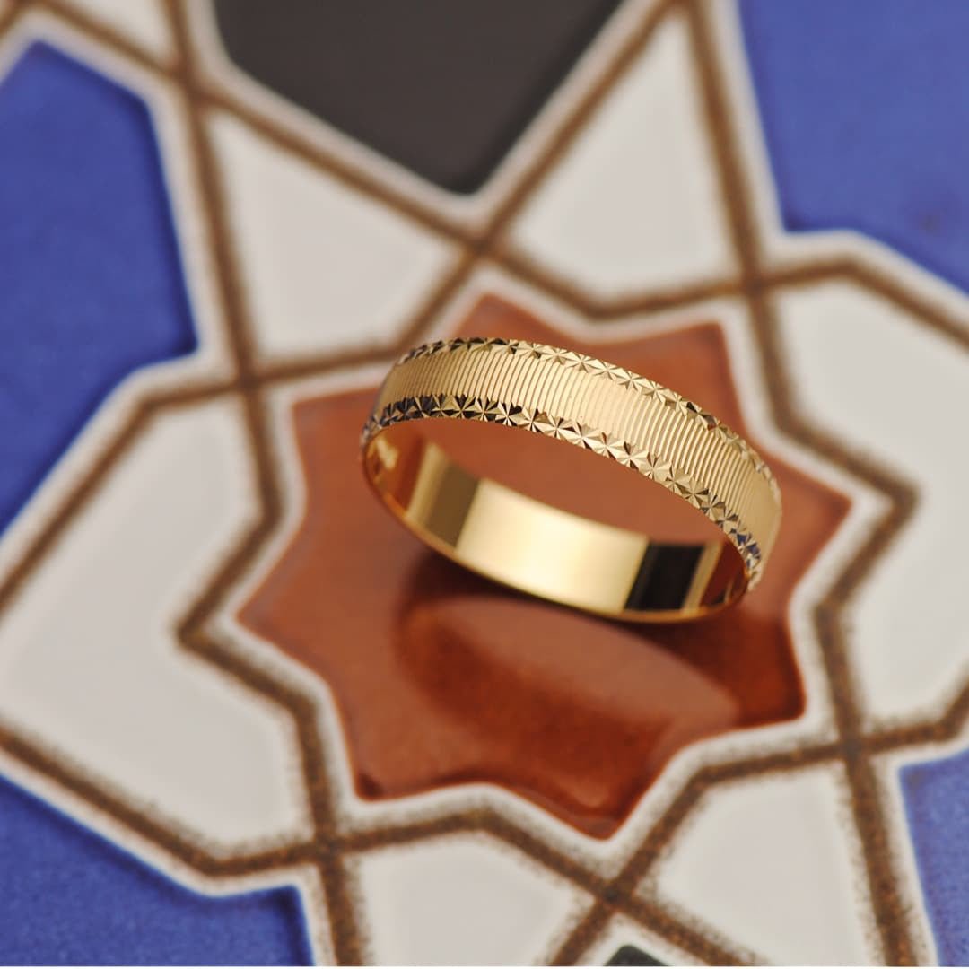 Alliance Mat & Bordures diamantée , Or 9K . - PARADOXE