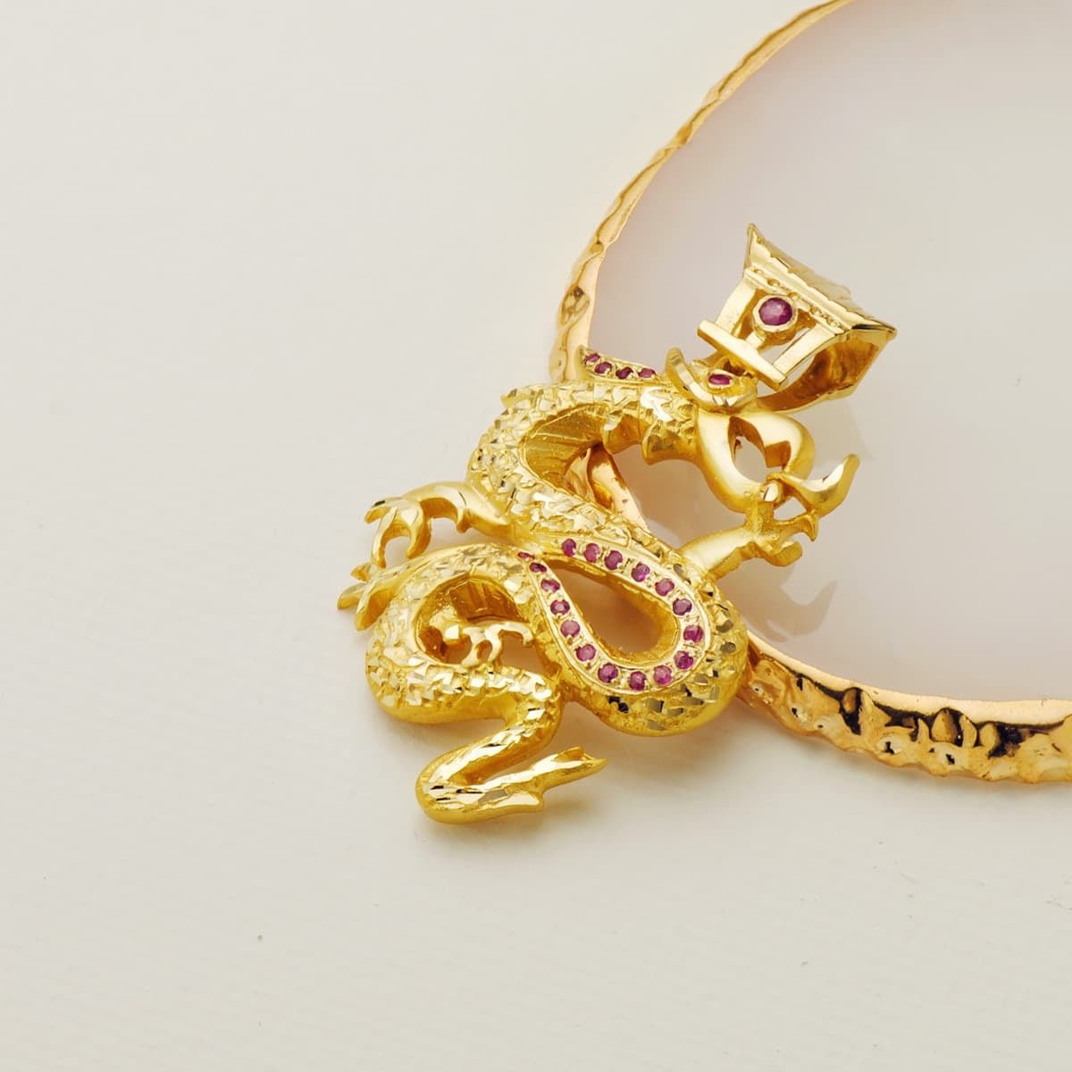Pendentif dragon zirconium rouge , OR 18K - PARADOXE